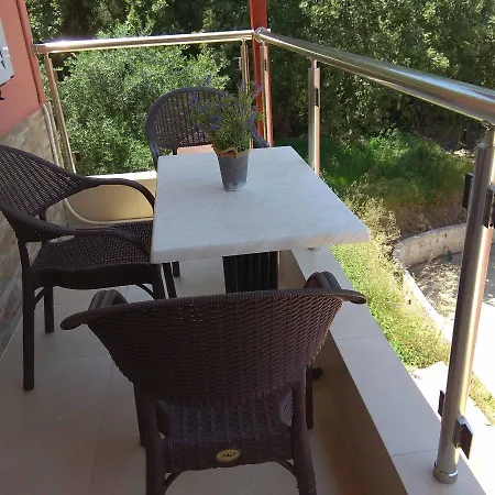 Apartment Elena Roza